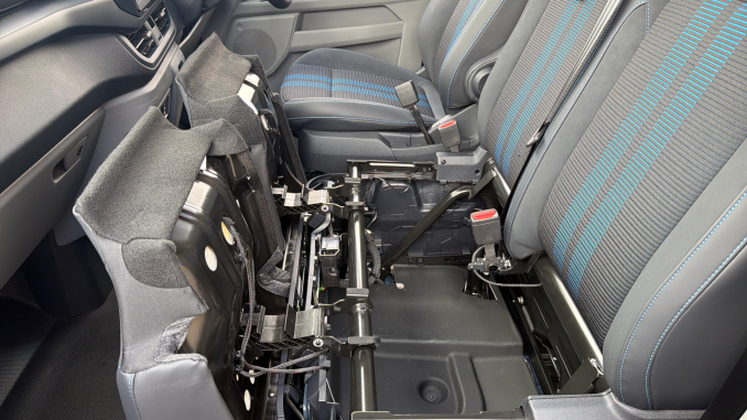 Ford Transit Custom 320 L1 Diesel Fwd 2.0 EcoBlue 170ps H1 Van Sport Auto - Image 33